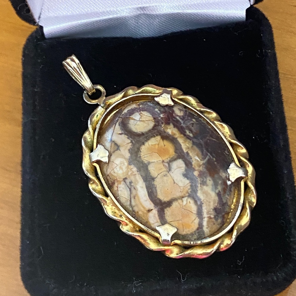 Vintage Oval Stone Pendant Gold -Natural Jasper/Agate Look